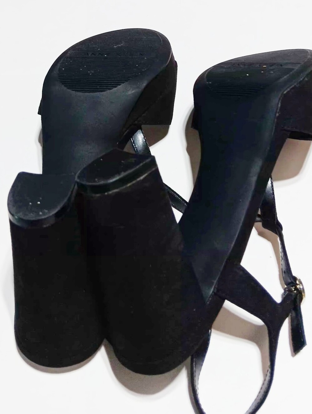 ANNE KLEIN Women's  Vita Black Heeled T Strap Sandals Size 8.5 M - Picture 6 of 7